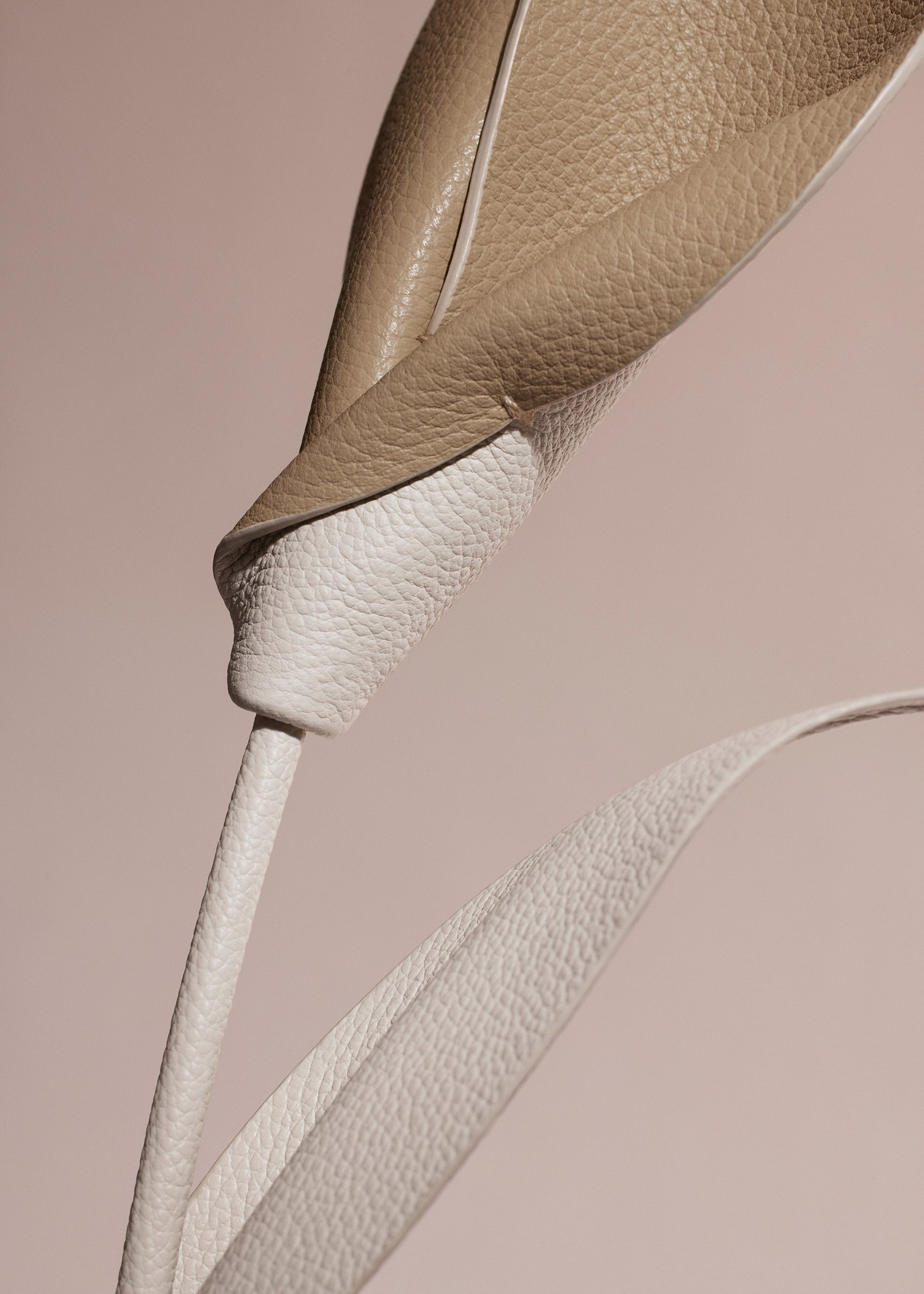 フラワー Pili - デュオ チョーク