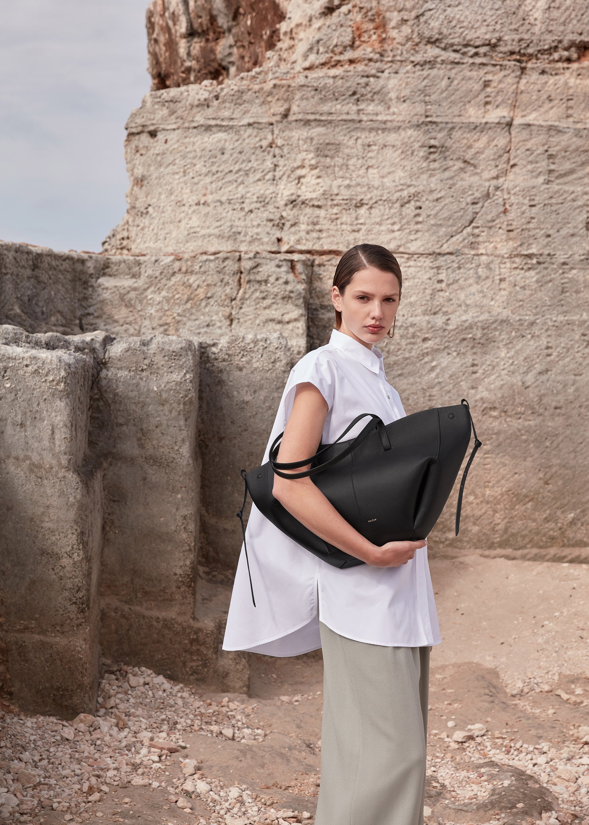 Cyme - ブラック テクスチャード