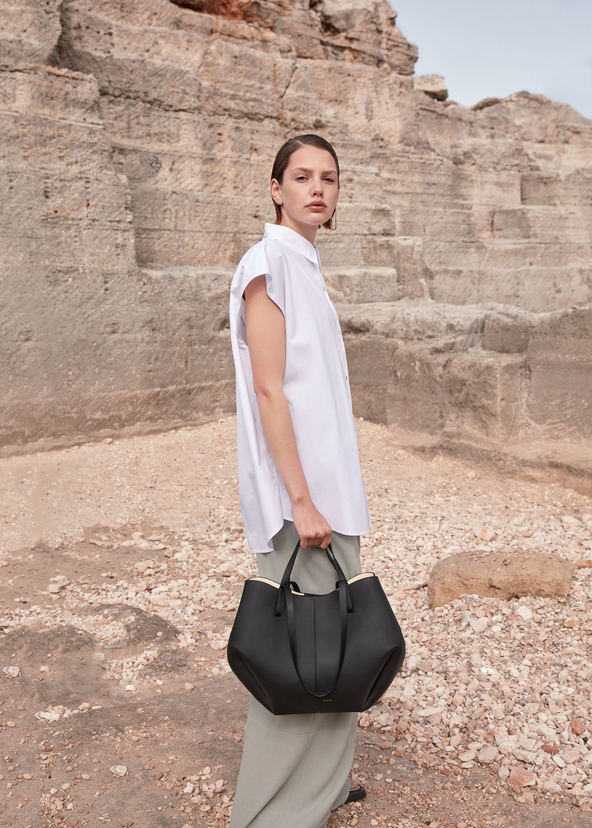 Cyme - ブラック テクスチャード