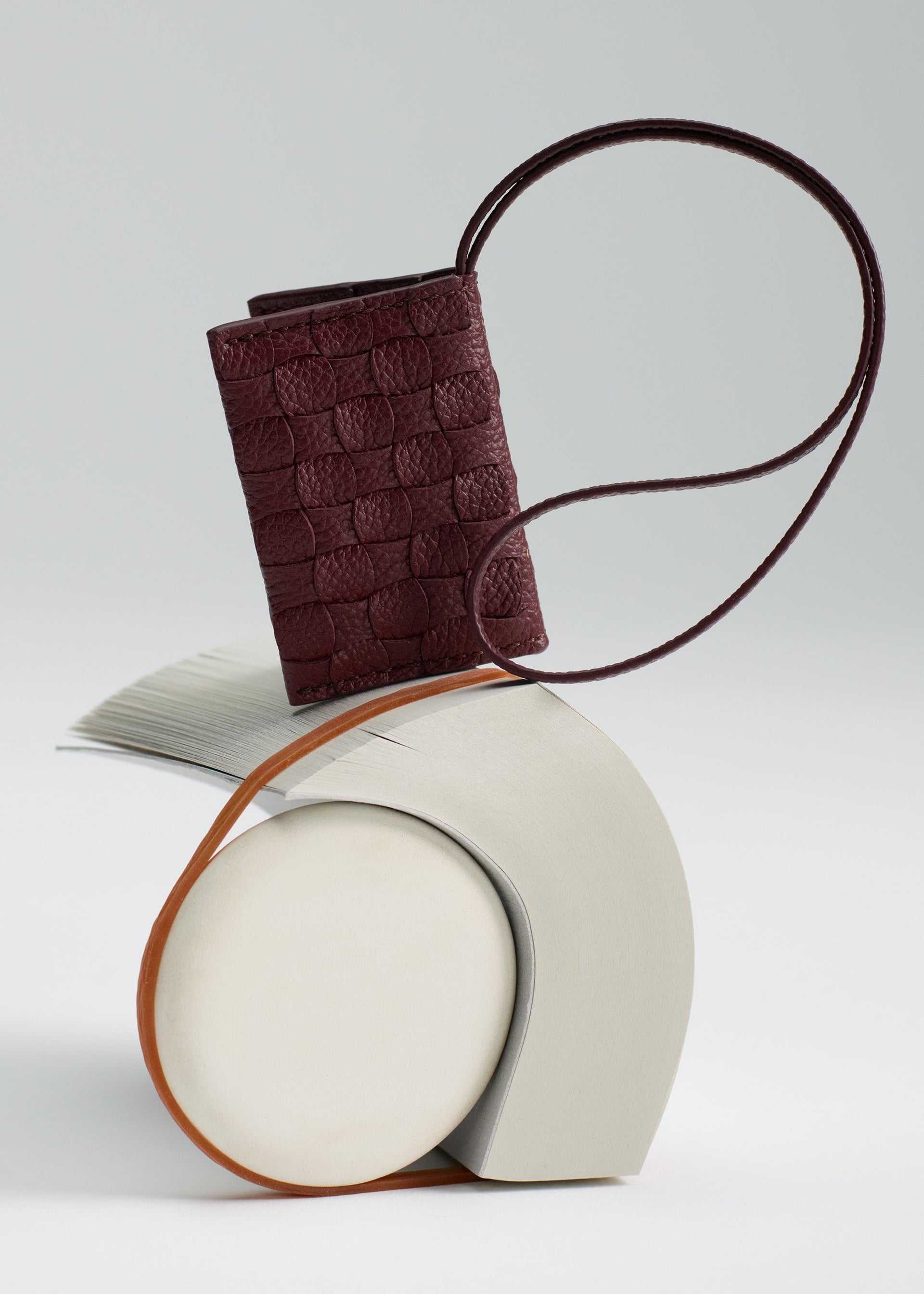 チャーム “L’Écrivain” - テクスチャード