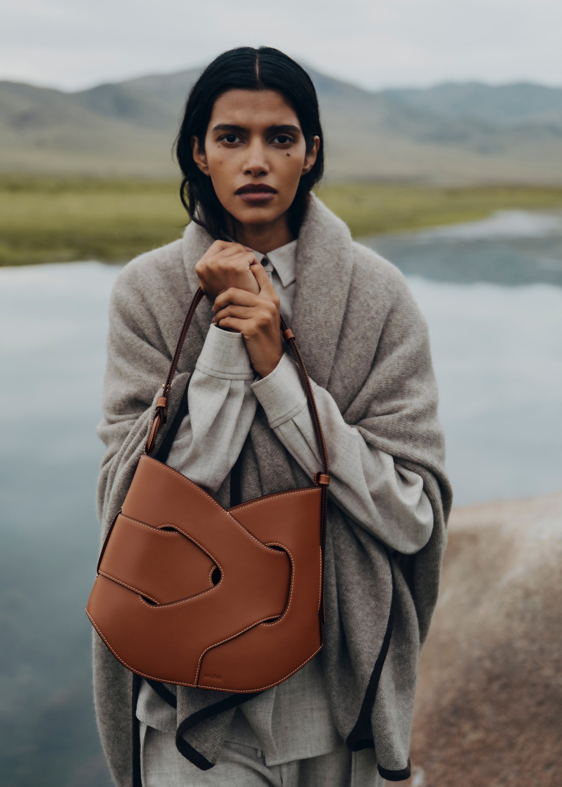 Polène | バッグ - Nodde Hobo - コニャック スムース – Polène JP
