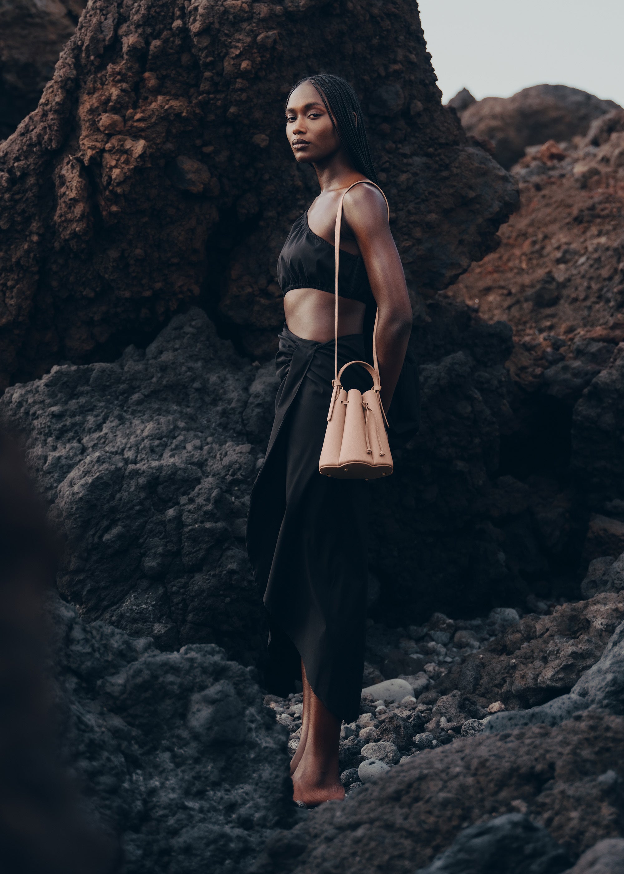 Polène | バッグ - Numéro Huit Mini - ヌード テクスチャード – Polène JP