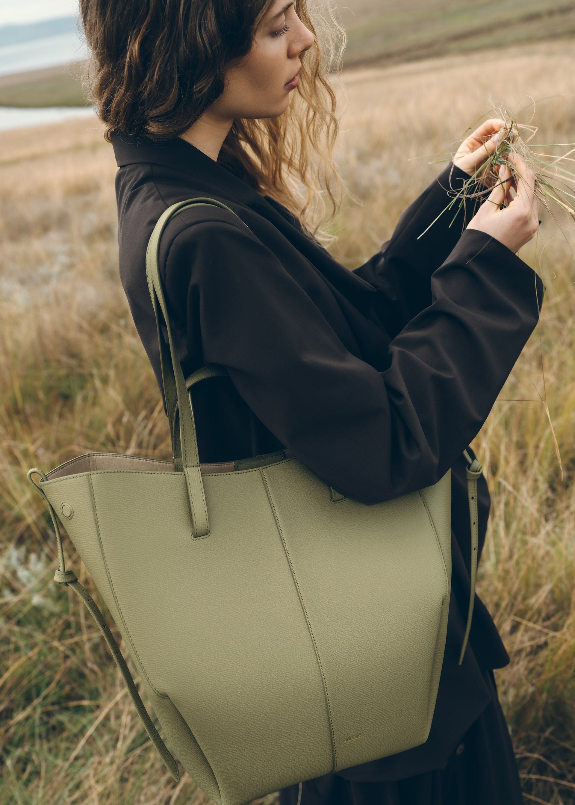 Cyme Tote - テクスチャード リンデン