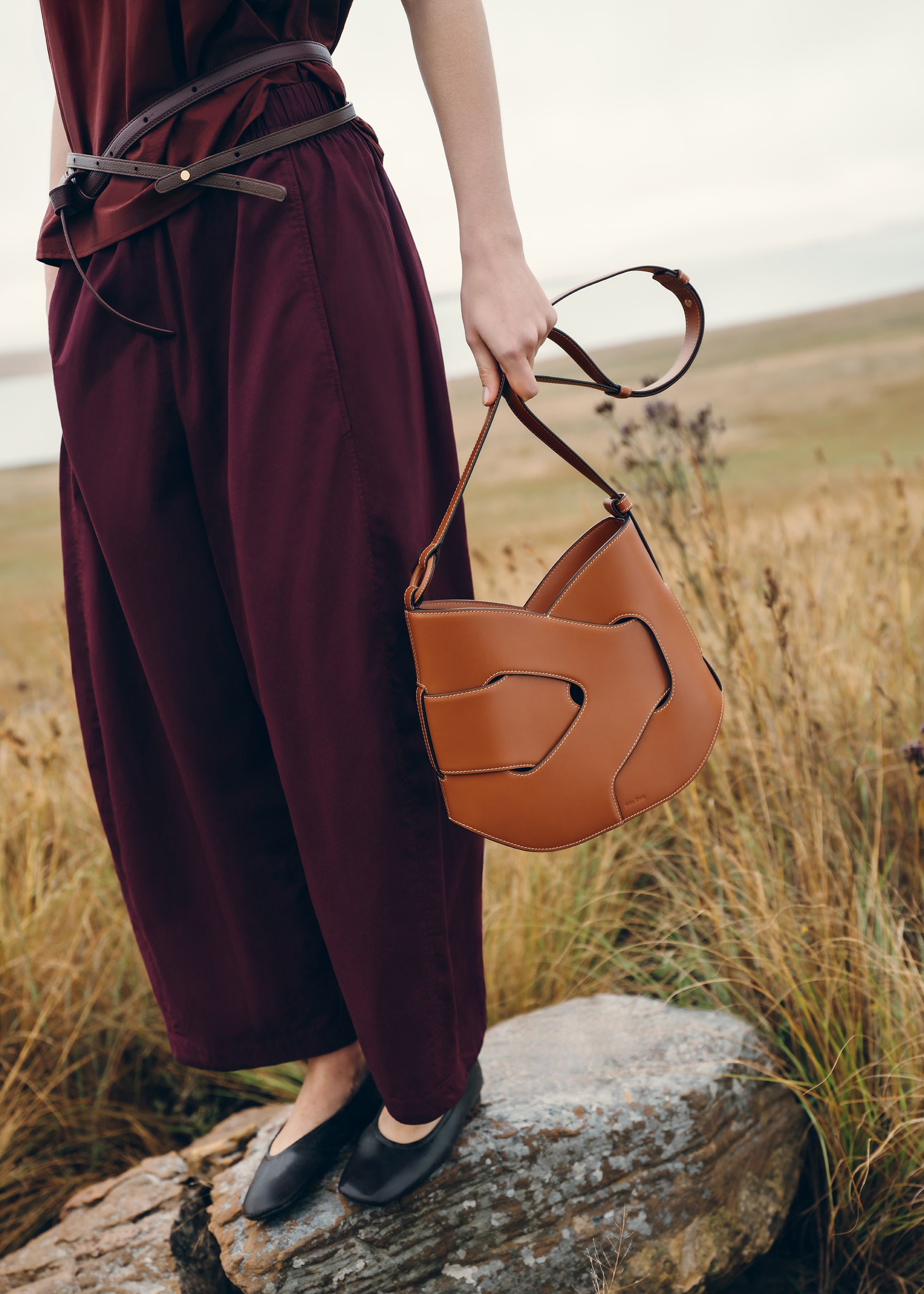 Polène | バッグ - Nodde Hobo - コニャック スムース – Polène JP