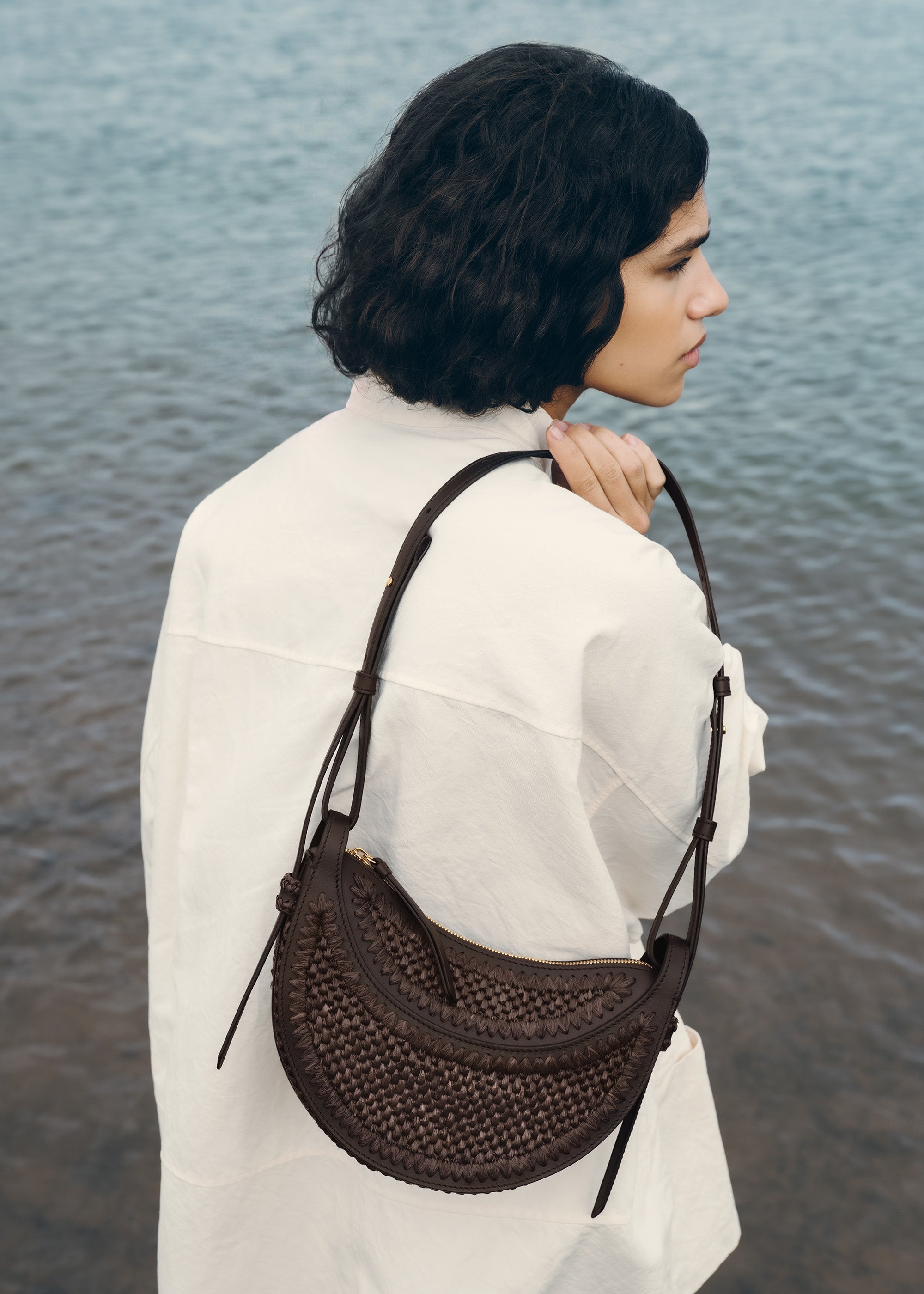 Polène | バッグ - Numéro Dix - ラフィア エボニー – Polène JP