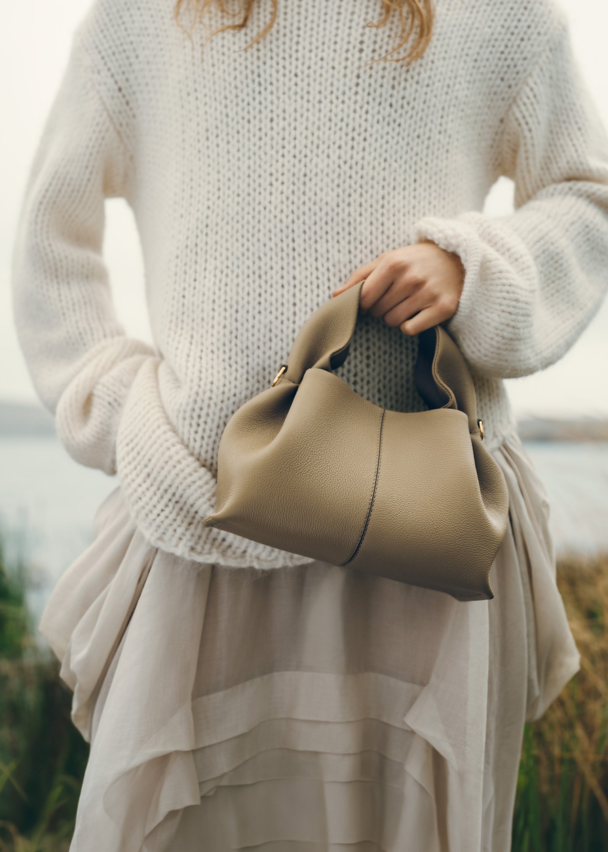 Polène | バッグ - Numéro Neuf Mini - テクスチャード スモーキー
